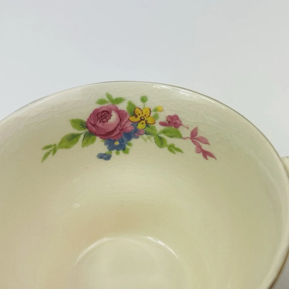 Century by Salem Aristocrat‎ 23 Karat Gold 2 Tea Cups Floral Crazing Browning